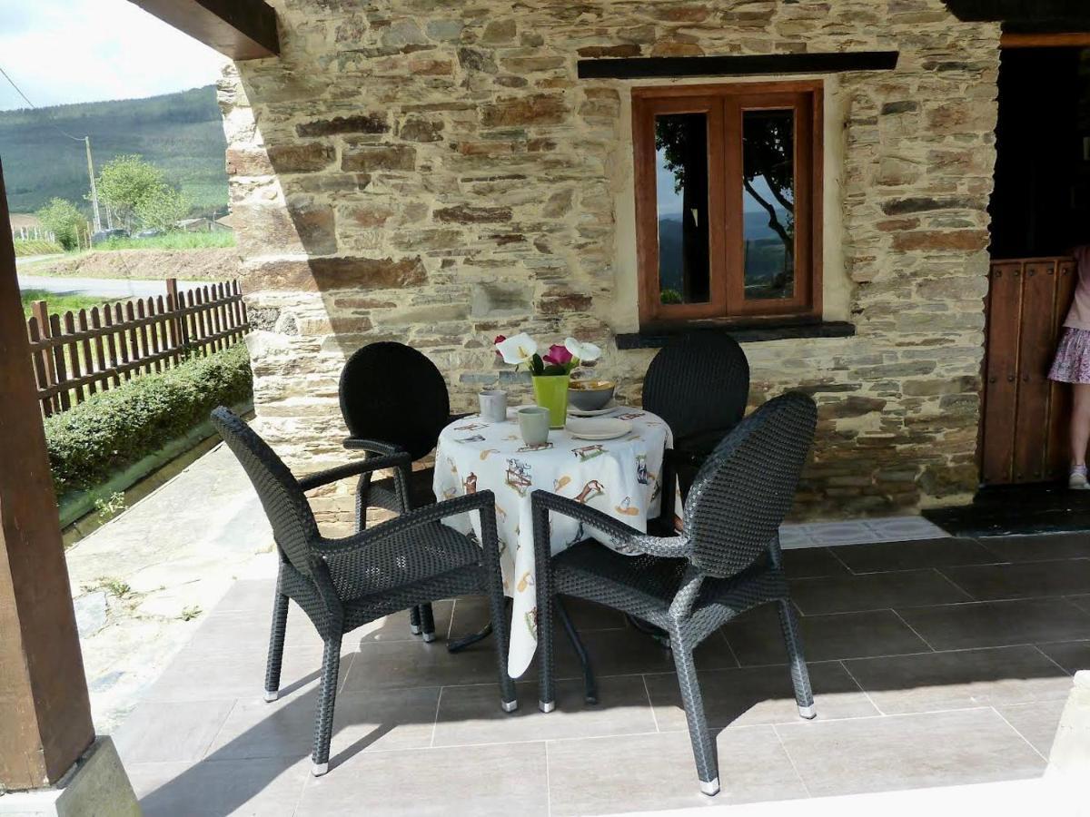 Casita Feliz Entre Montanas Y Cerca Del Mar Villa Trabada Luaran gambar